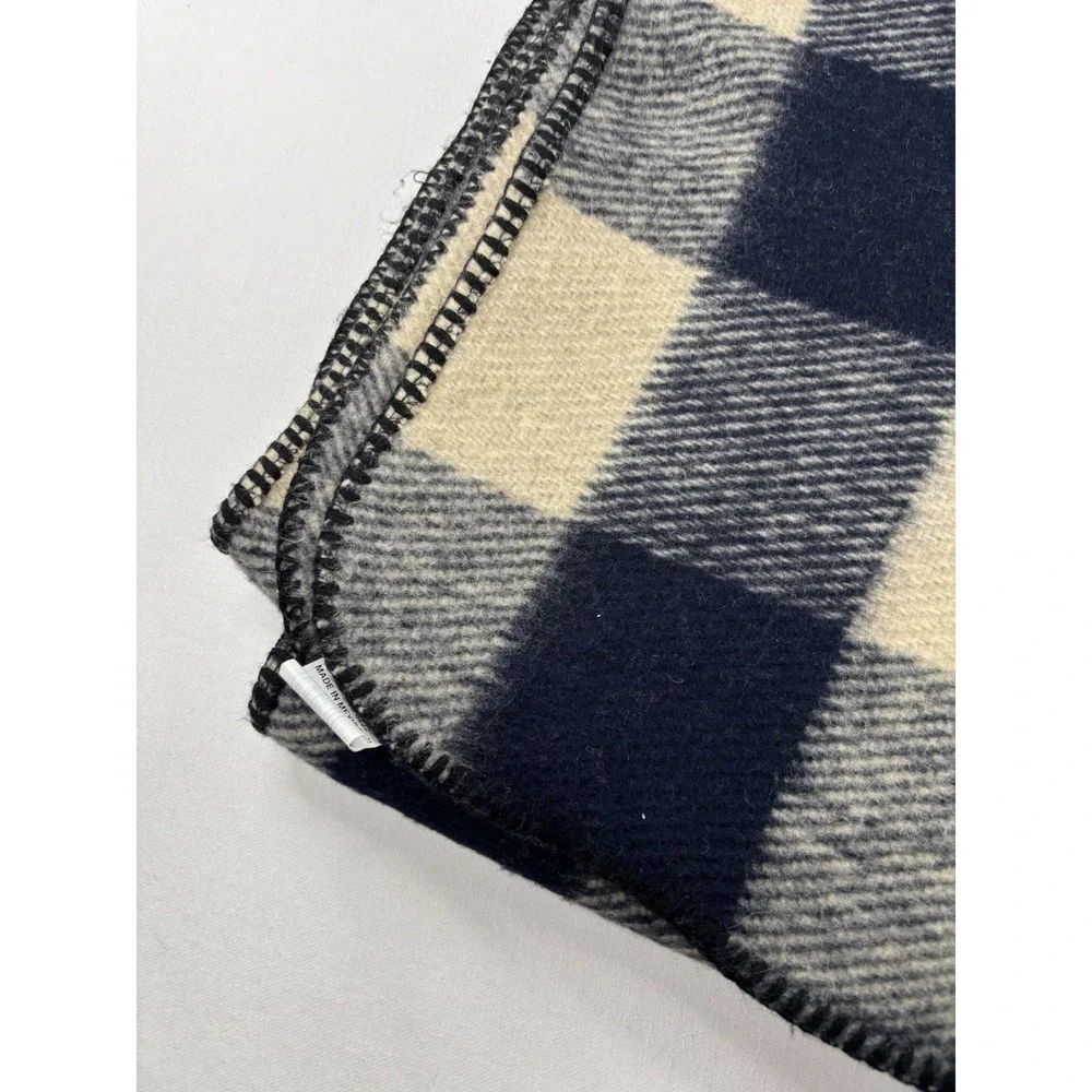 S.D.C. Buffalo Blanket Unisex OS Navy Blue Cream‎ Excellent Plaid Acrylic Throw